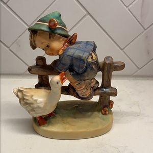 Hummel Figurine 195 2/0